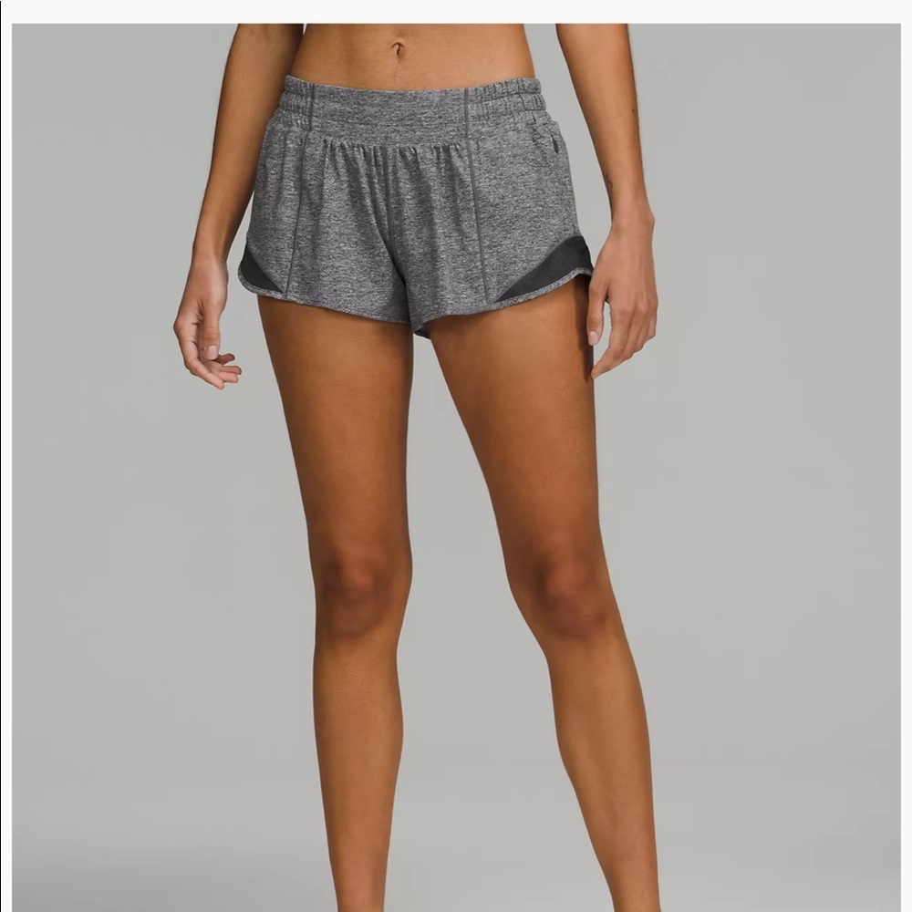 Lululemon Hotty Hot Short 2.5”
